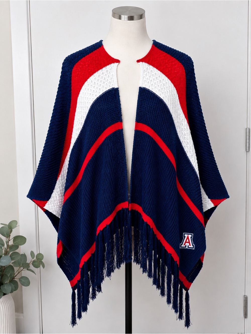 ZooZatz Arizona Wildcats Knit Fringe Poncho Shawl Cardigan NWT Red White Blue OS